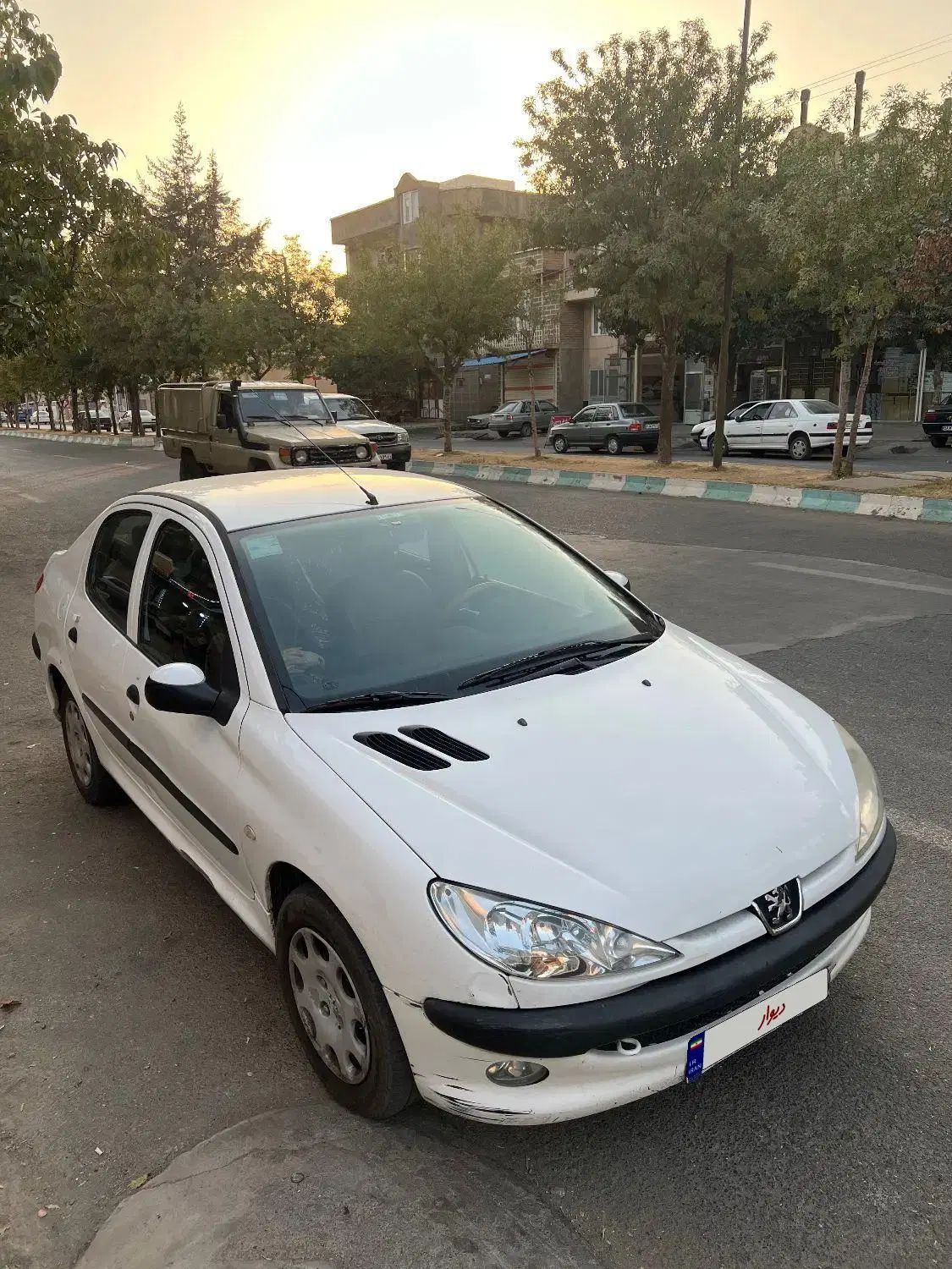 پژو ۲۰۶ صندوق دار v8 - 1394