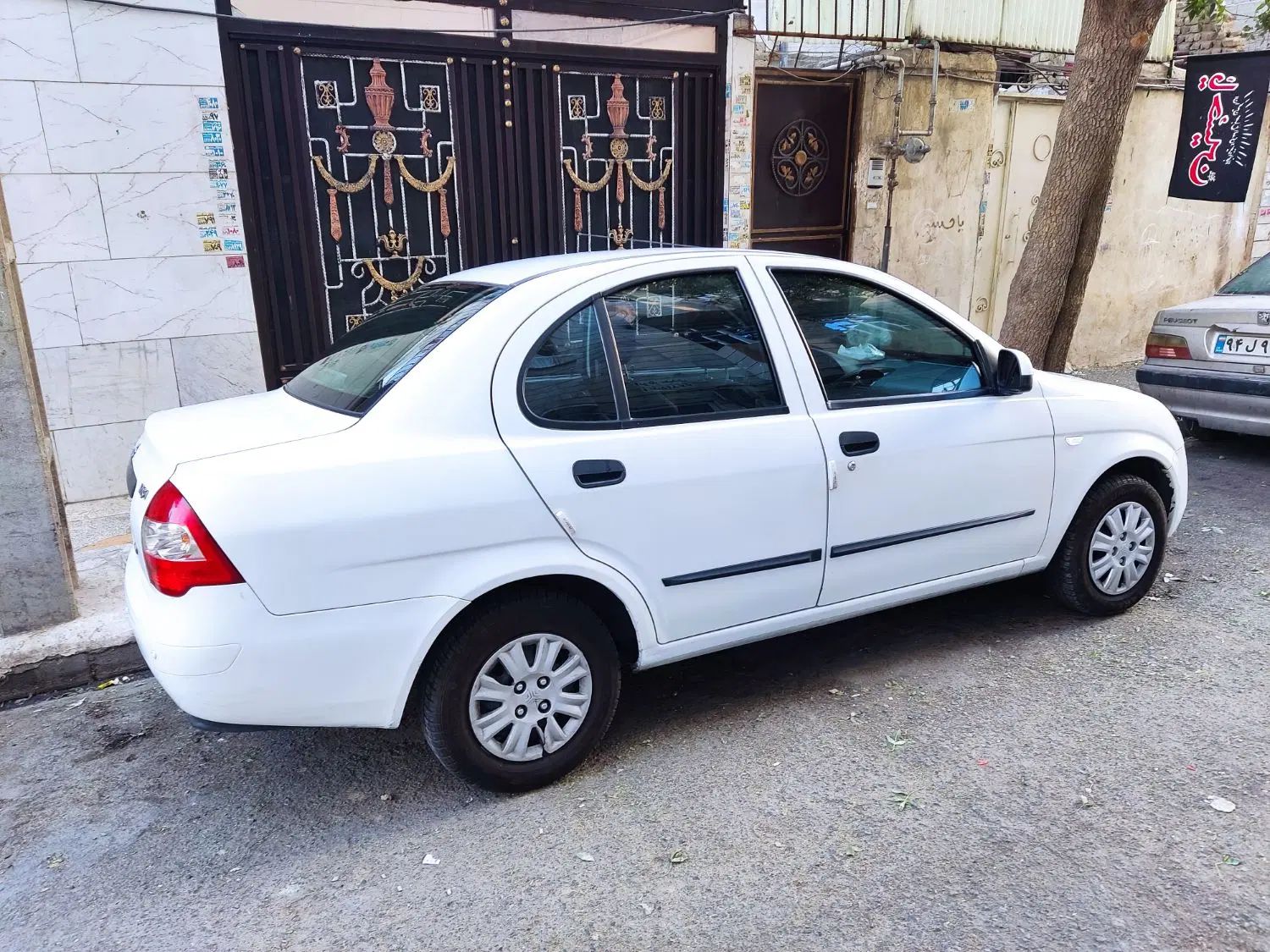 تیبا صندوق دار SX - 1398