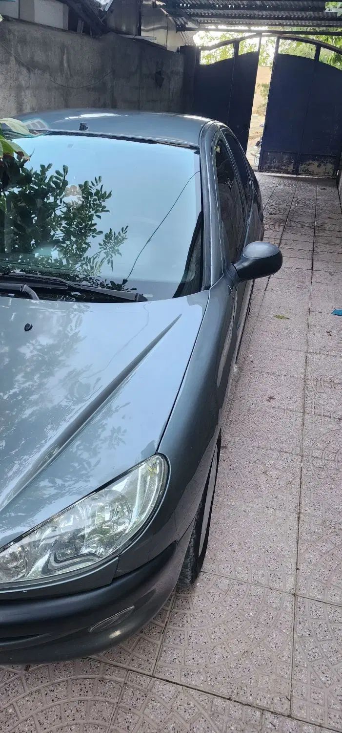 پژو ۲۰۶ صندوق دار v8 - 1393