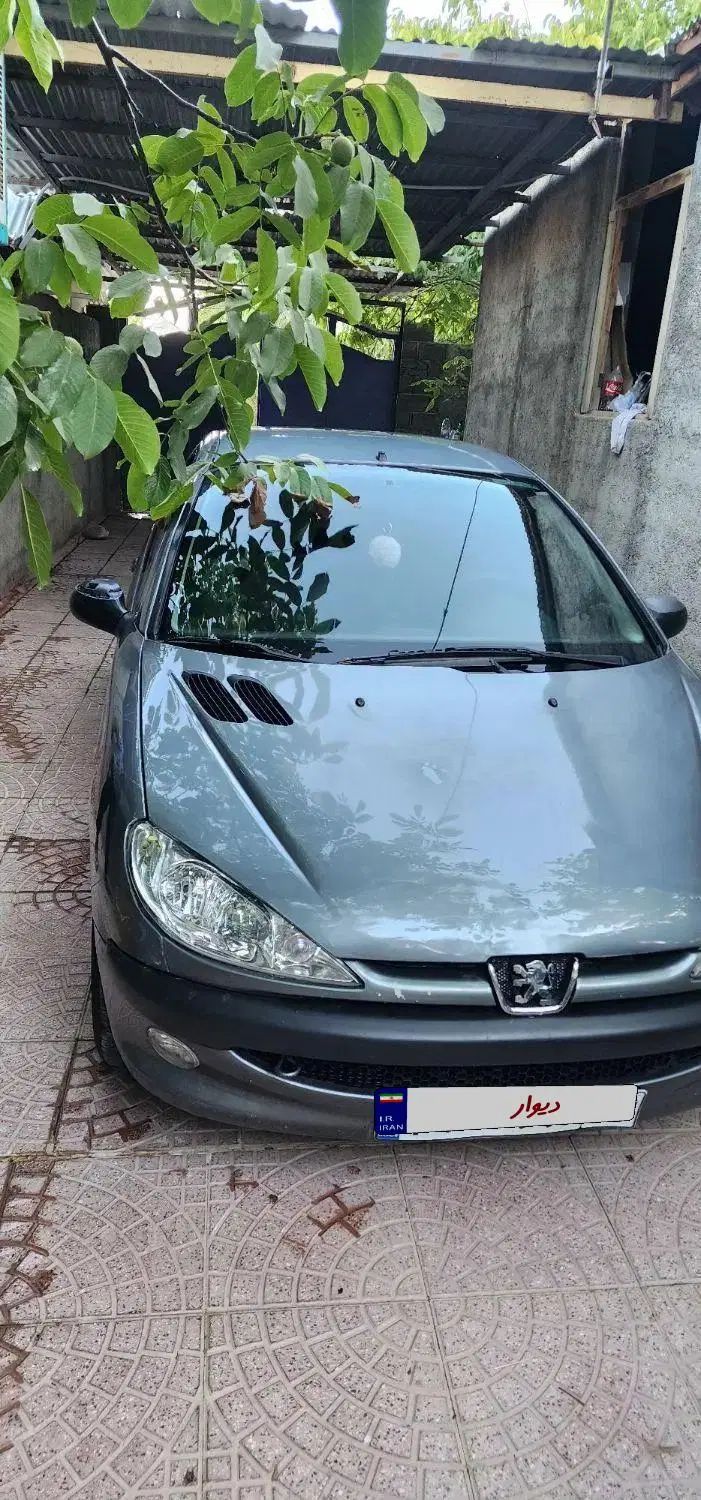 پژو ۲۰۶ صندوق دار v8 - 1393