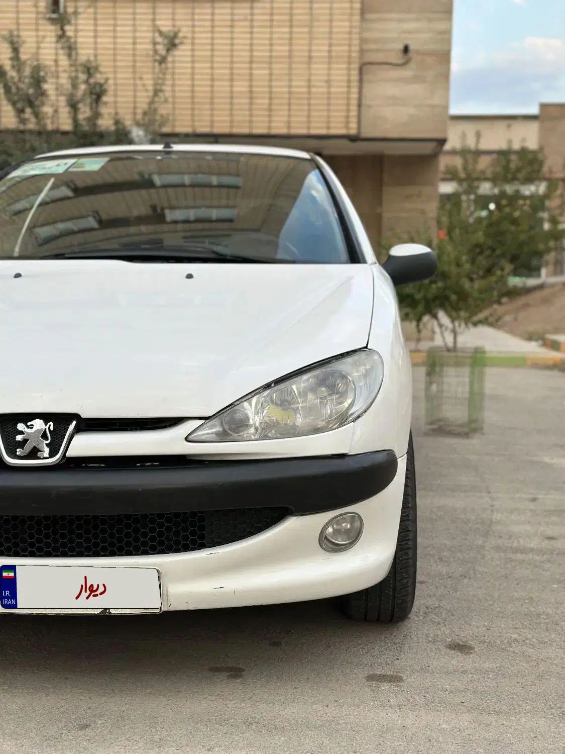 پژو ۲۰۶ صندوق دار v8 - 1393