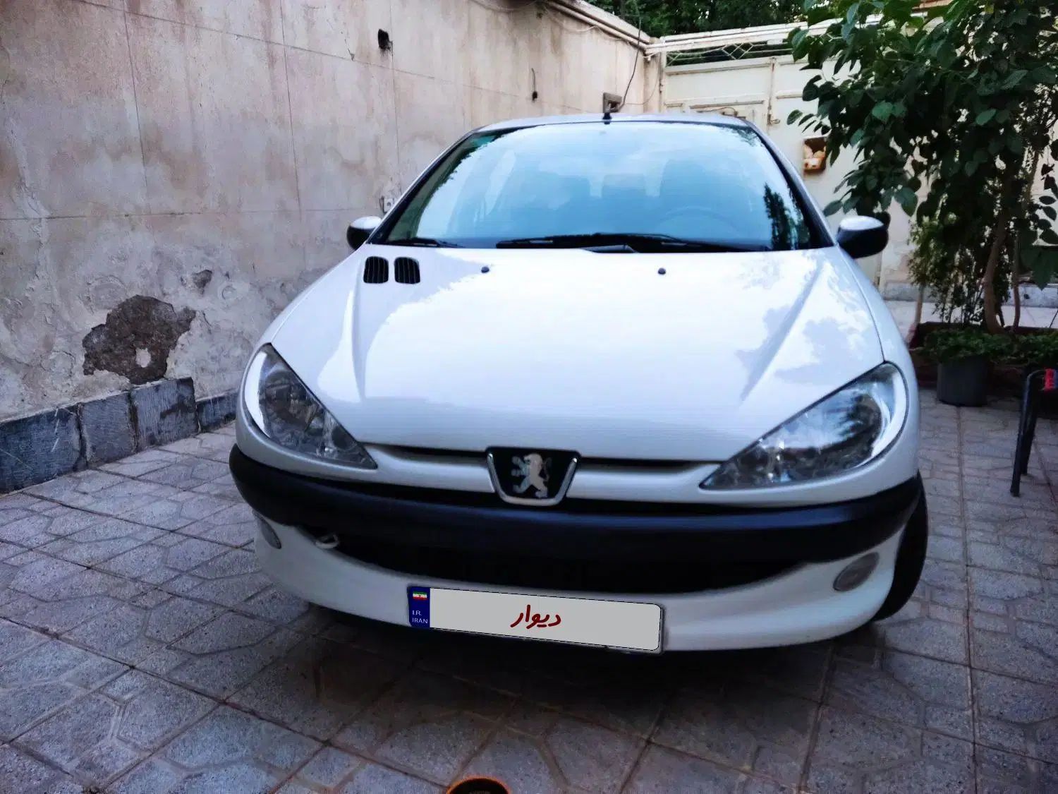پژو ۲۰۶ صندوق دار v8 - 1390