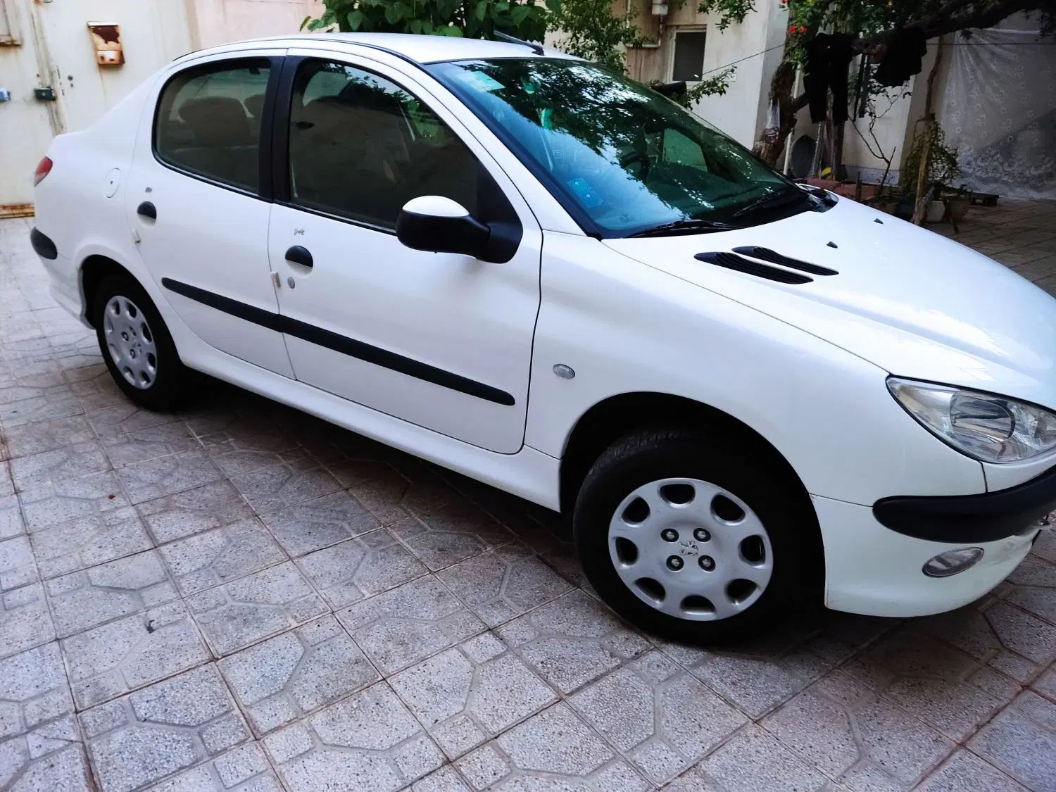 پژو ۲۰۶ صندوق دار v8 - 1390