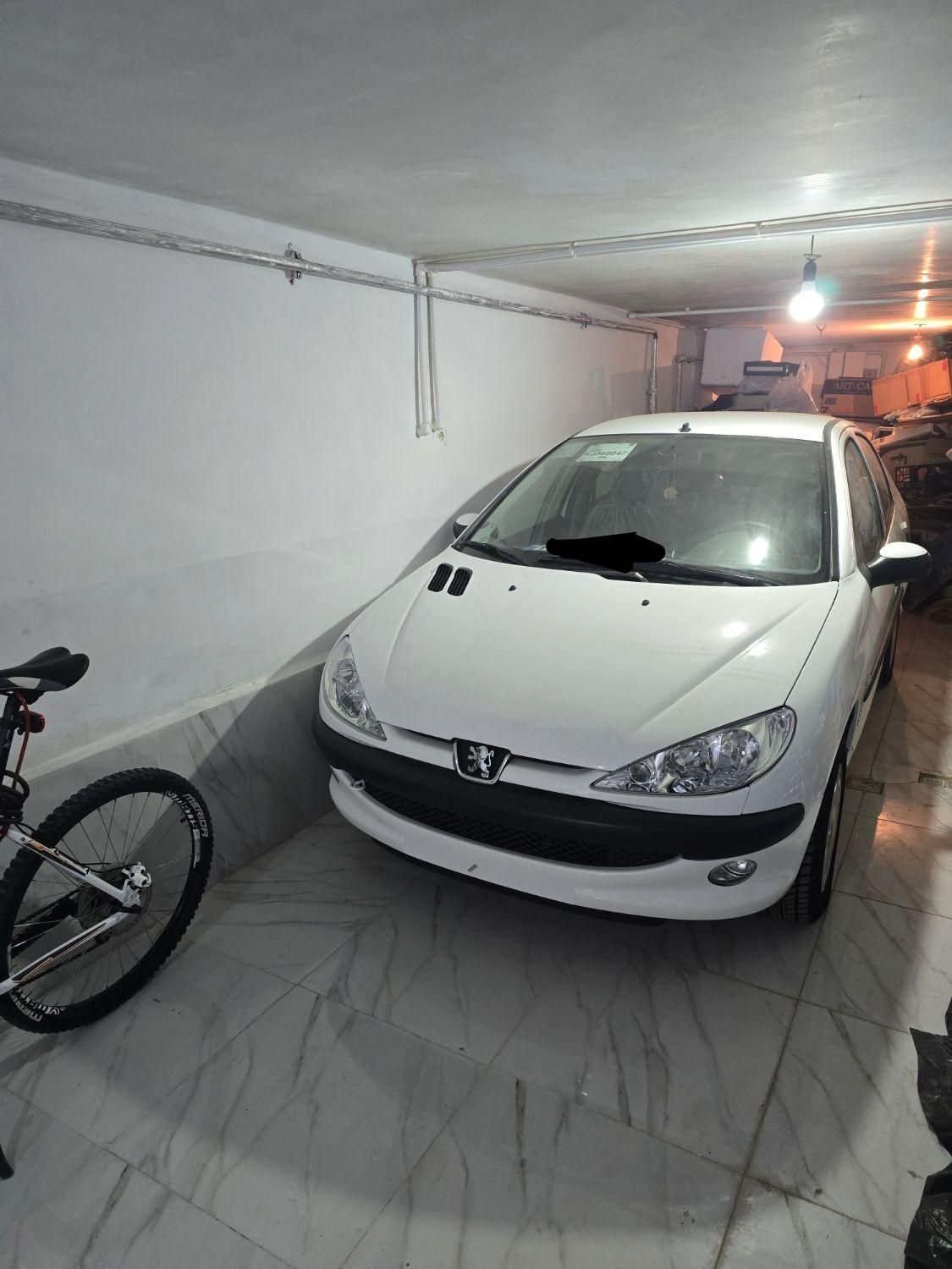 پژو ۲۰۶ صندوق دار v8 - 1398