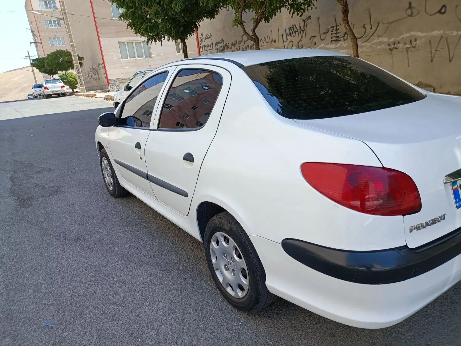 پژو ۲۰۶ صندوق دار v8 - 1389