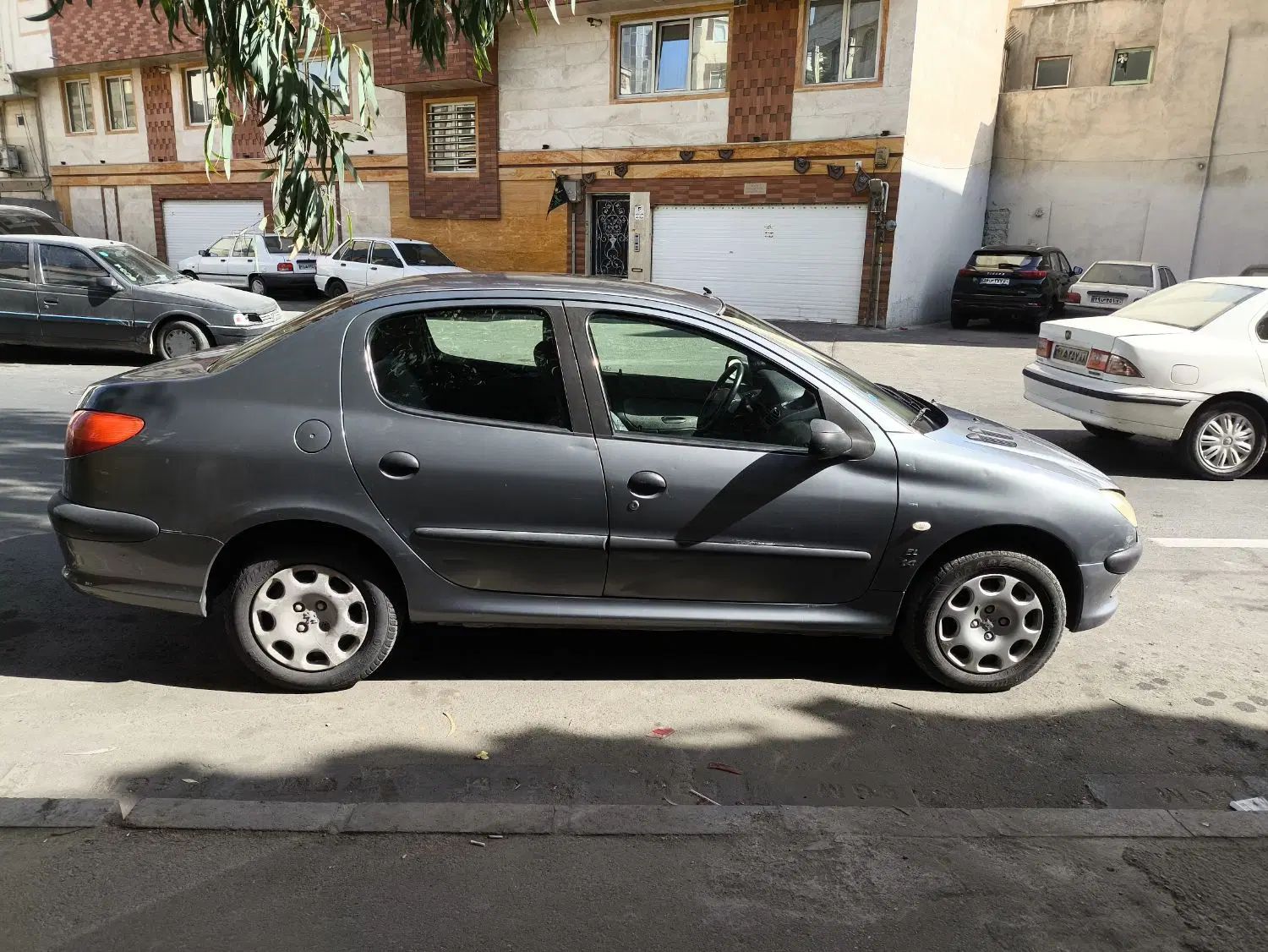 پژو ۲۰۶ صندوق دار v20 - 1389