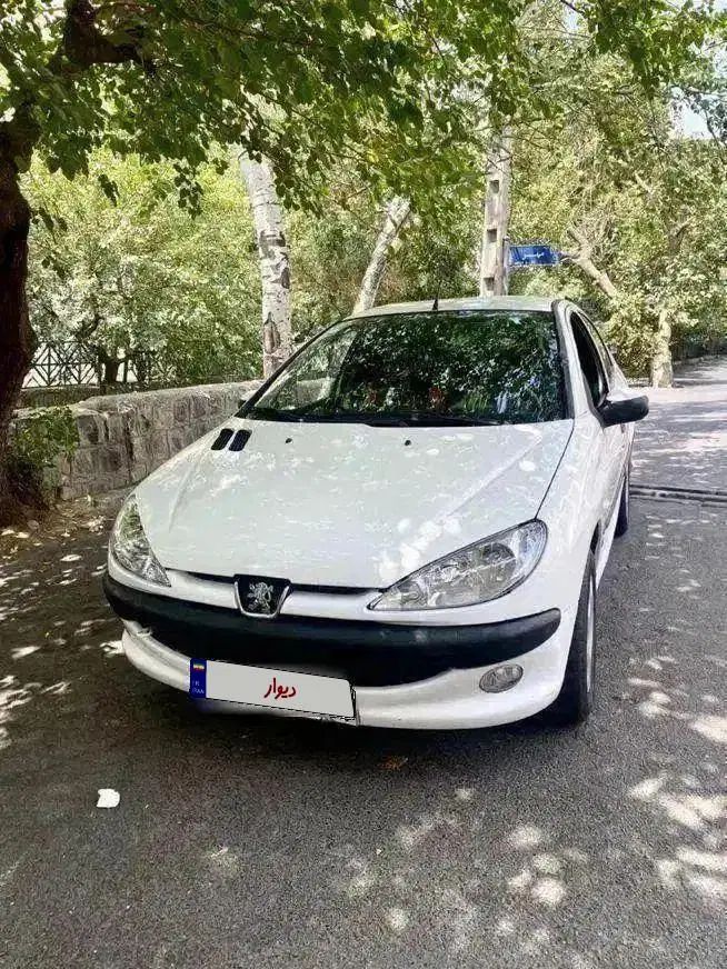 پژو ۲۰۶ صندوق دار v8 - 1392
