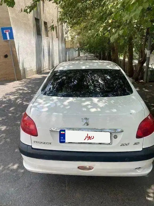 پژو ۲۰۶ صندوق دار v8 - 1392