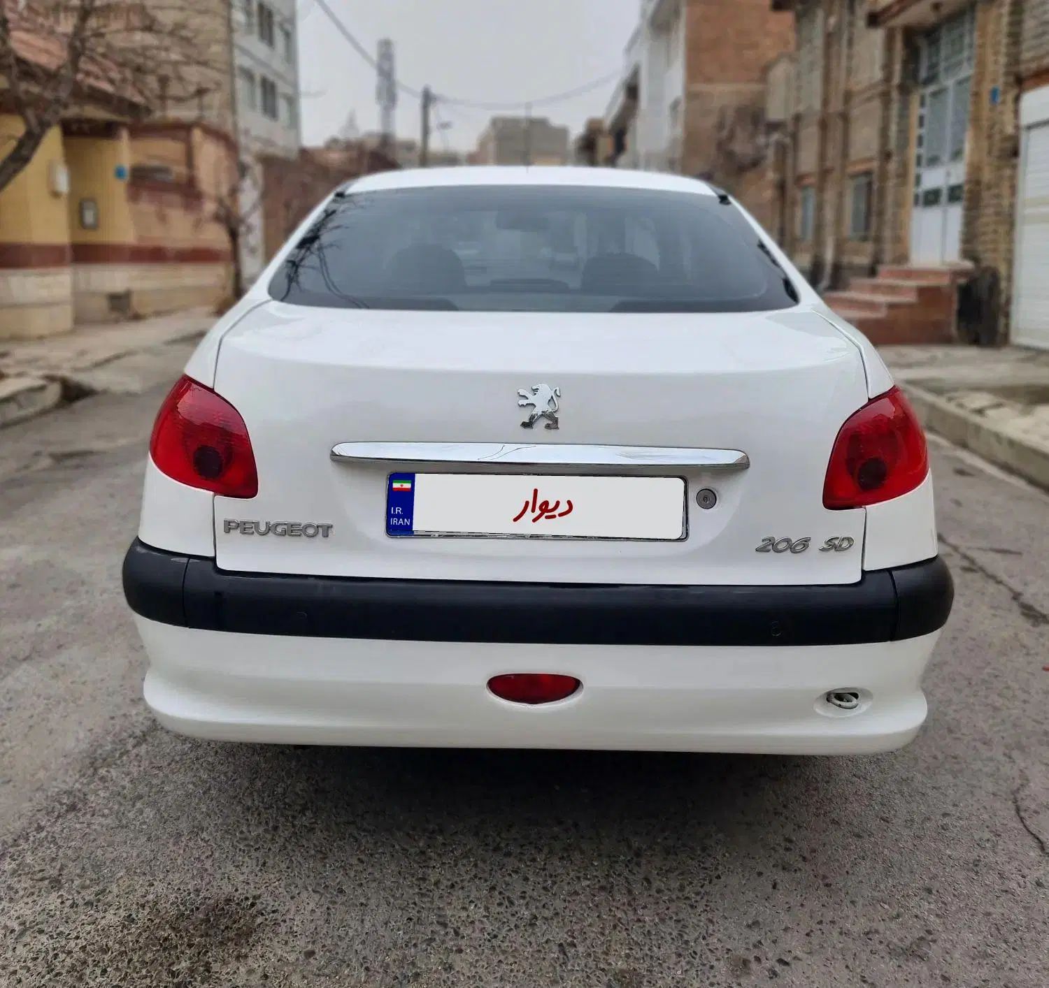 پژو ۲۰۶ صندوق دار v8 - 1389