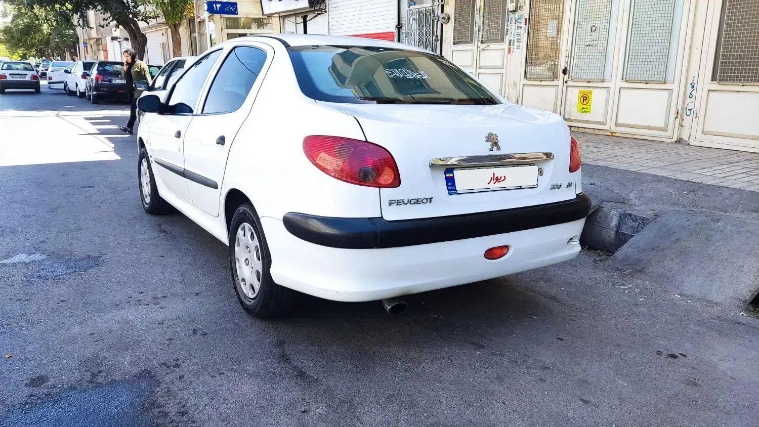 پژو ۲۰۶ صندوق دار v8 - 1395