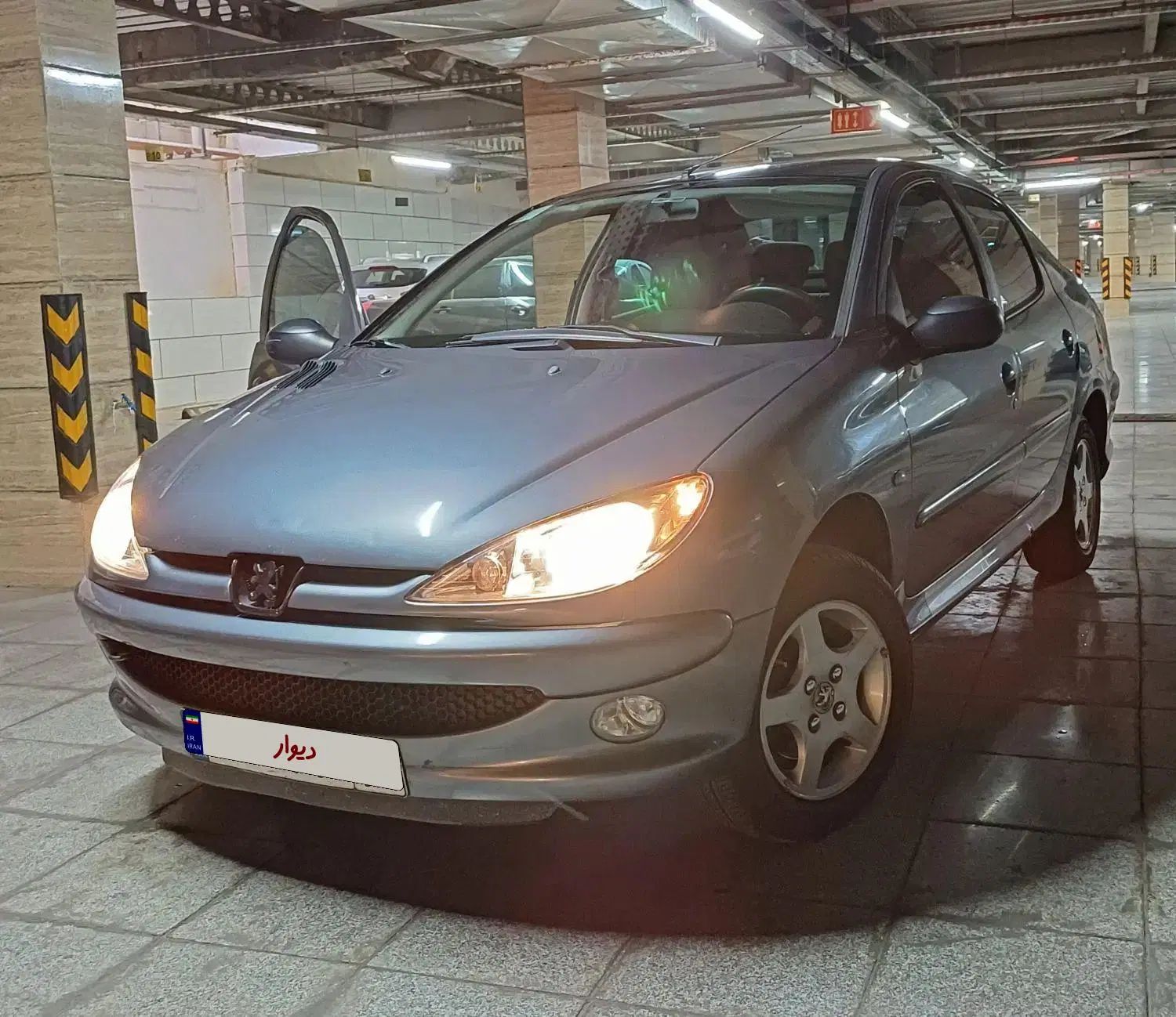 پژو ۲۰۶ صندوق دار v8 - 1390
