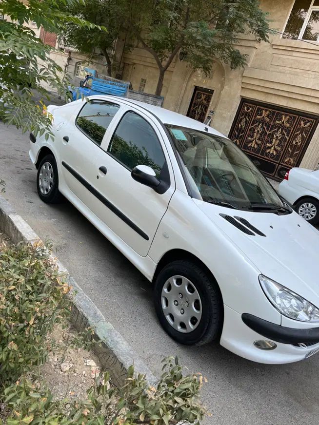 پژو ۲۰۶ صندوق دار v8 - 1396