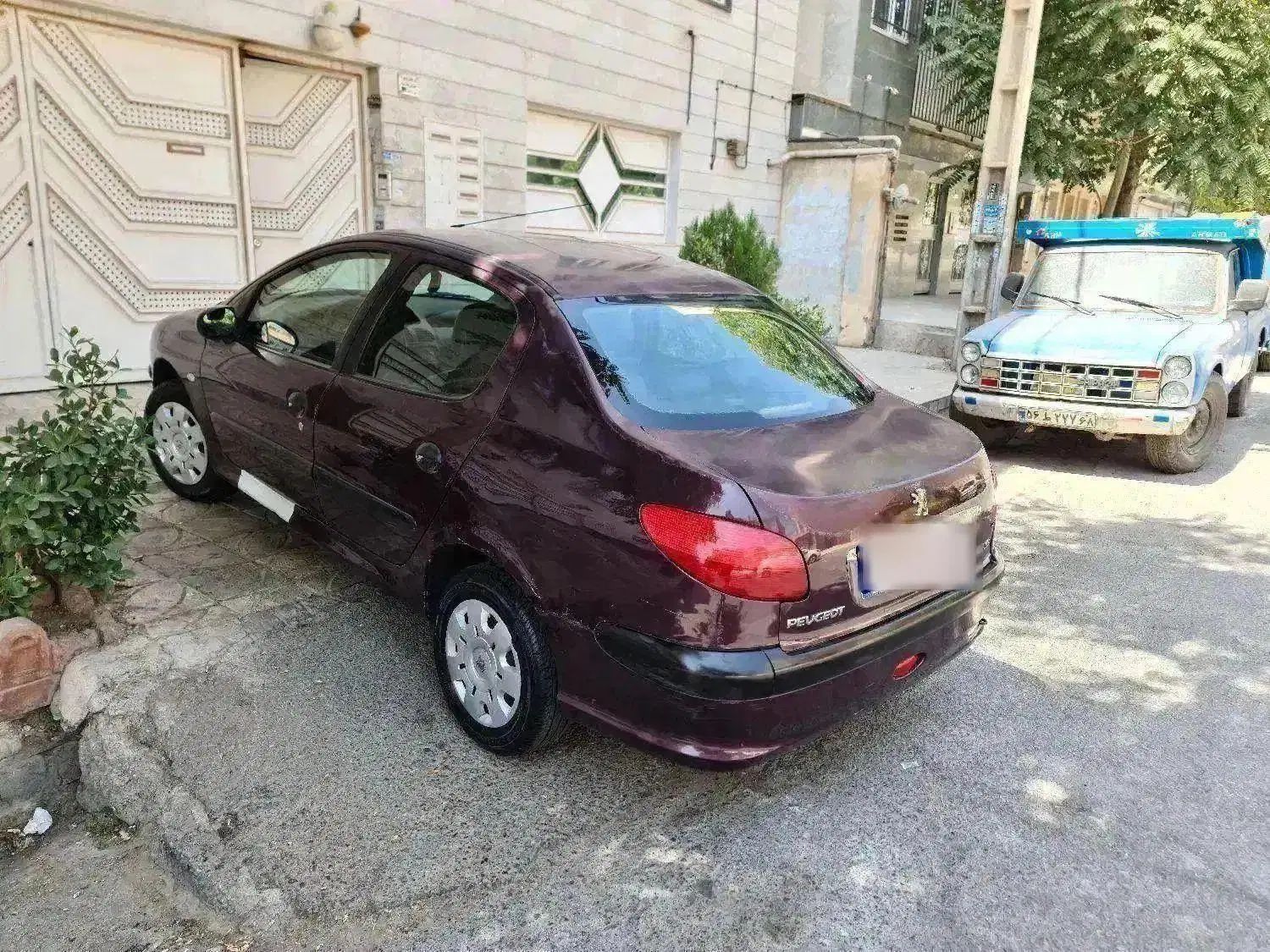پژو ۲۰۶ صندوق دار v8 - 1389
