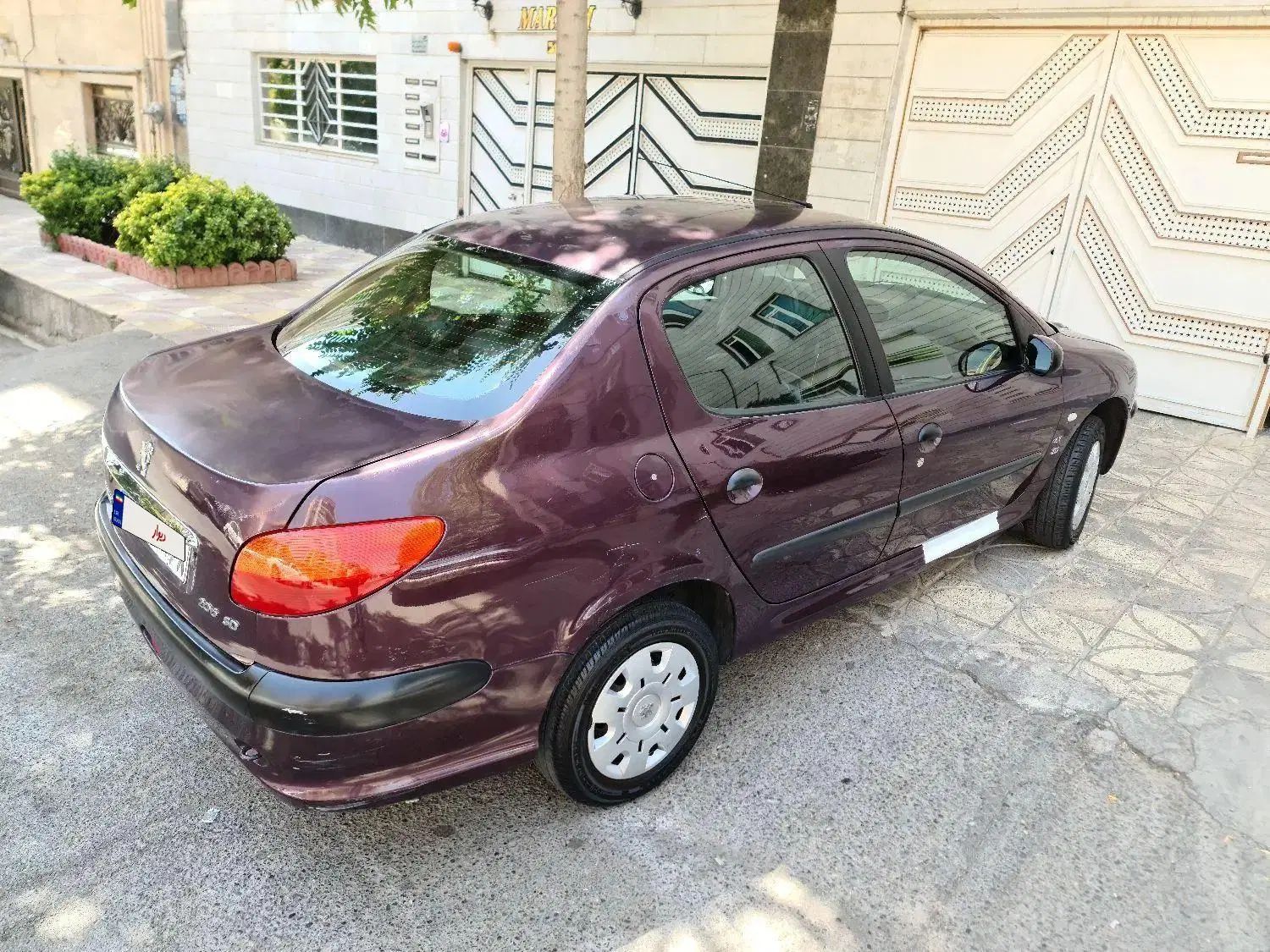 پژو ۲۰۶ صندوق دار v8 - 1389