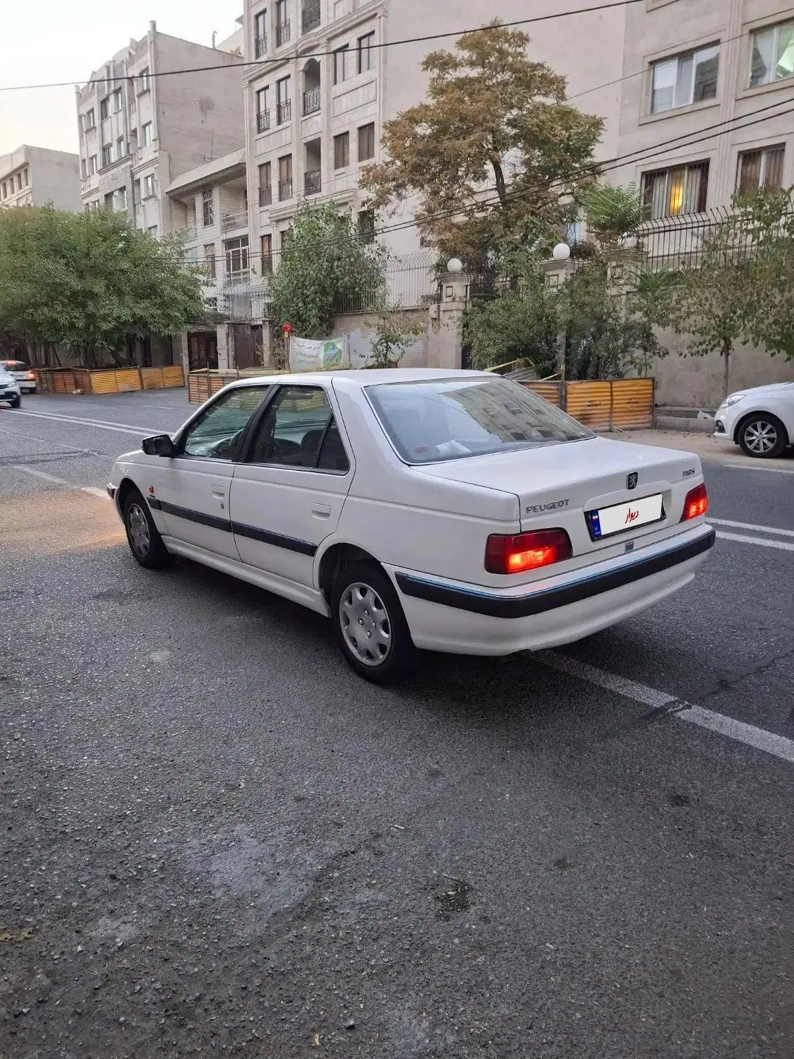 پژو پارس اتوماتیک - 1390
