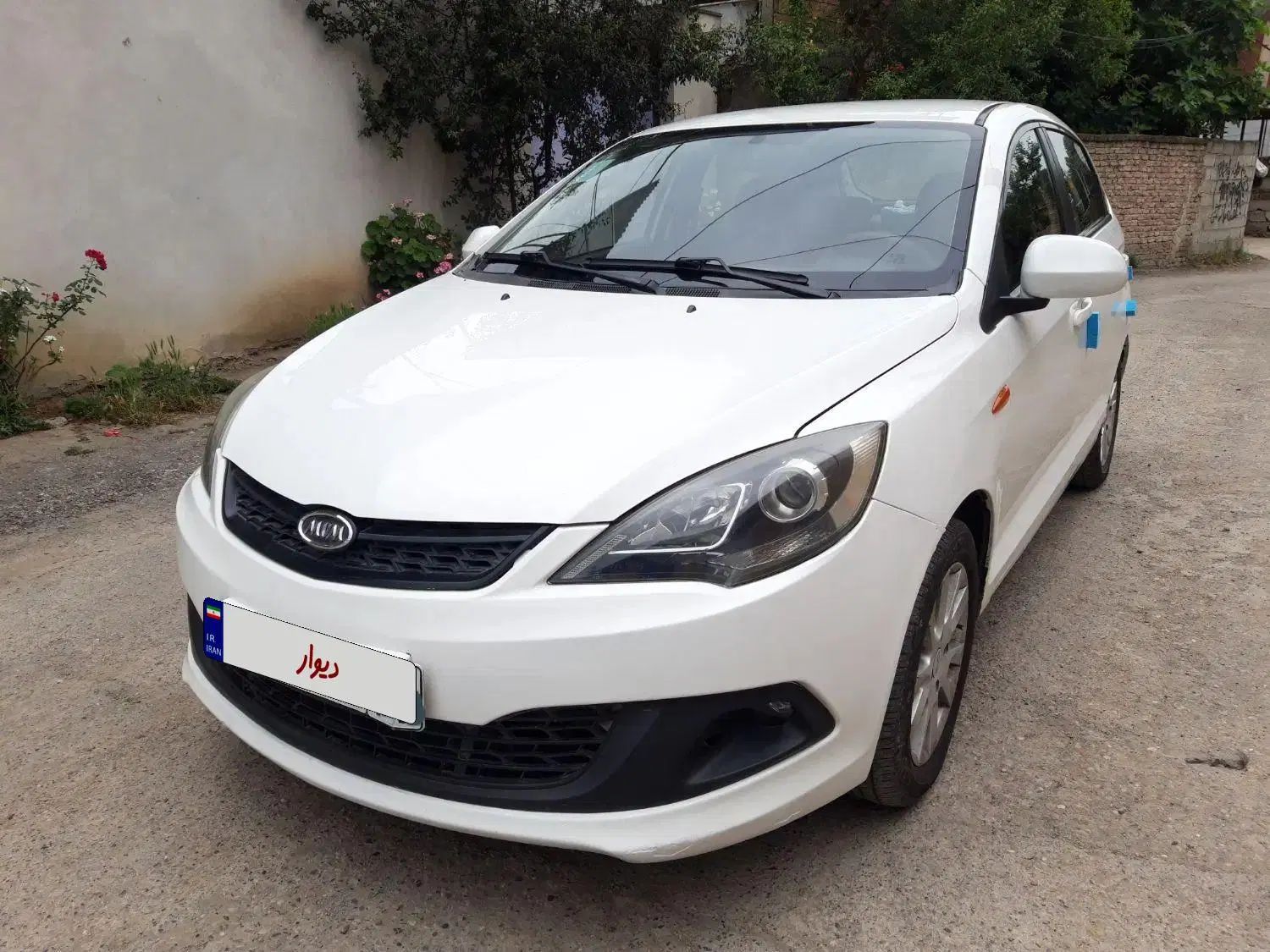 خودرو ام وی ام، 315 هاچ بک آگهی ann_20300486