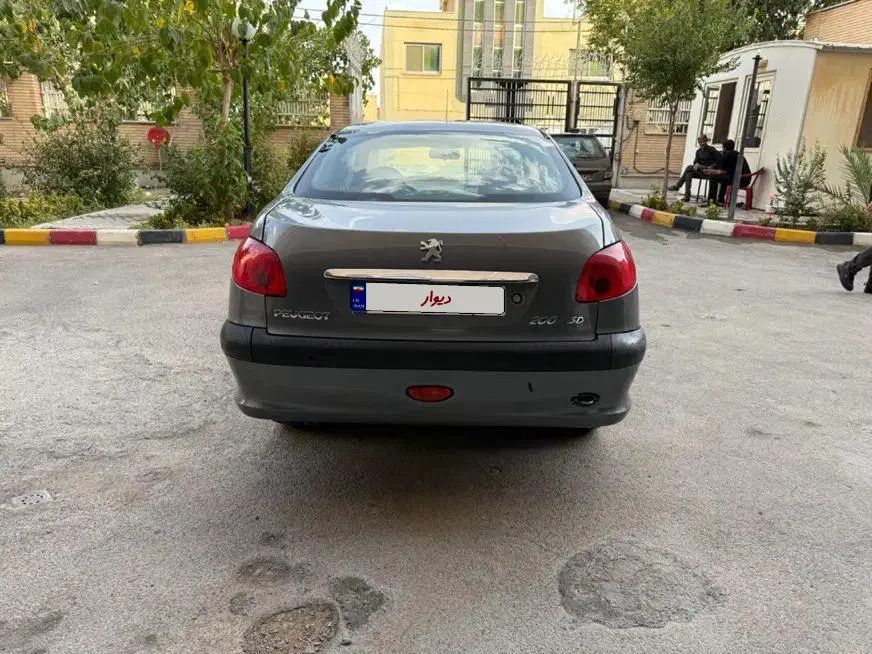 پژو ۲۰۶ صندوق دار v8 - 1394