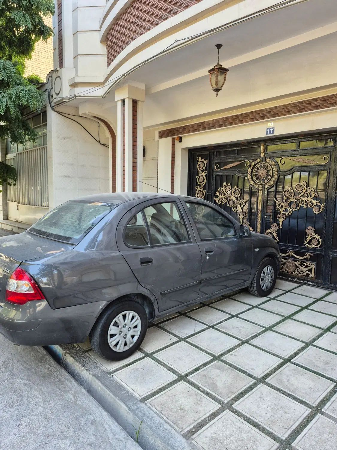 تیبا صندوق دار SX - 1396