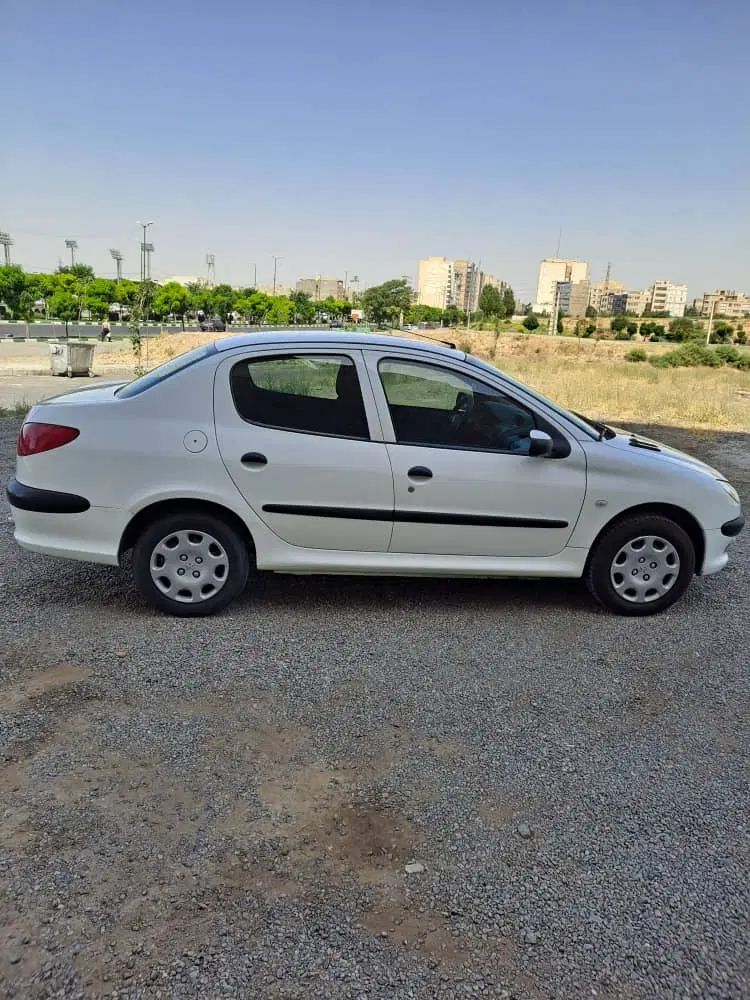 پژو ۲۰۶ صندوق دار v8 - 1397