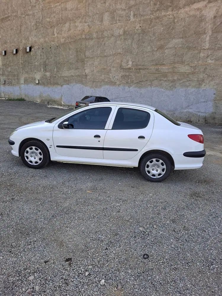 پژو ۲۰۶ صندوق دار v8 - 1397