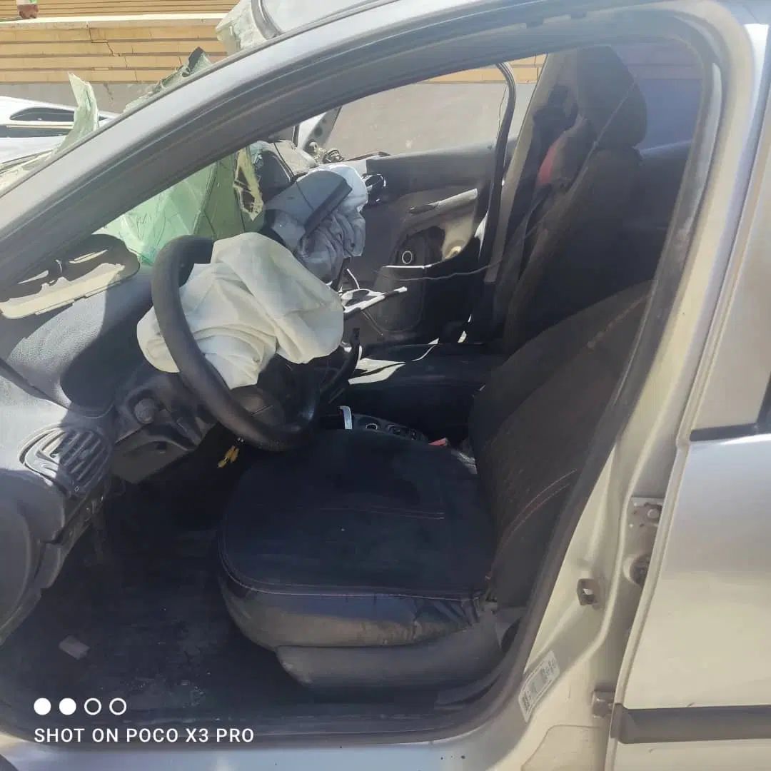 پژو ۲۰۶ صندوق دار v8 - 1391