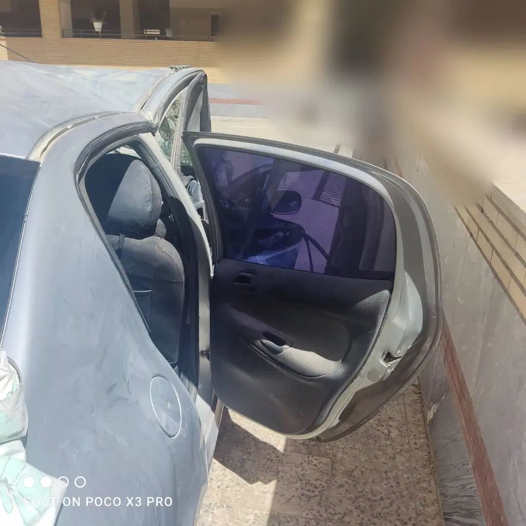 پژو ۲۰۶ صندوق دار v8 - 1391