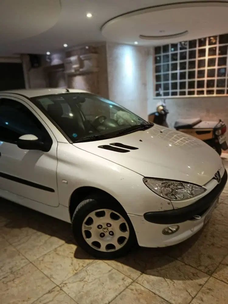پژو ۲۰۶ صندوق دار v8 - 1397