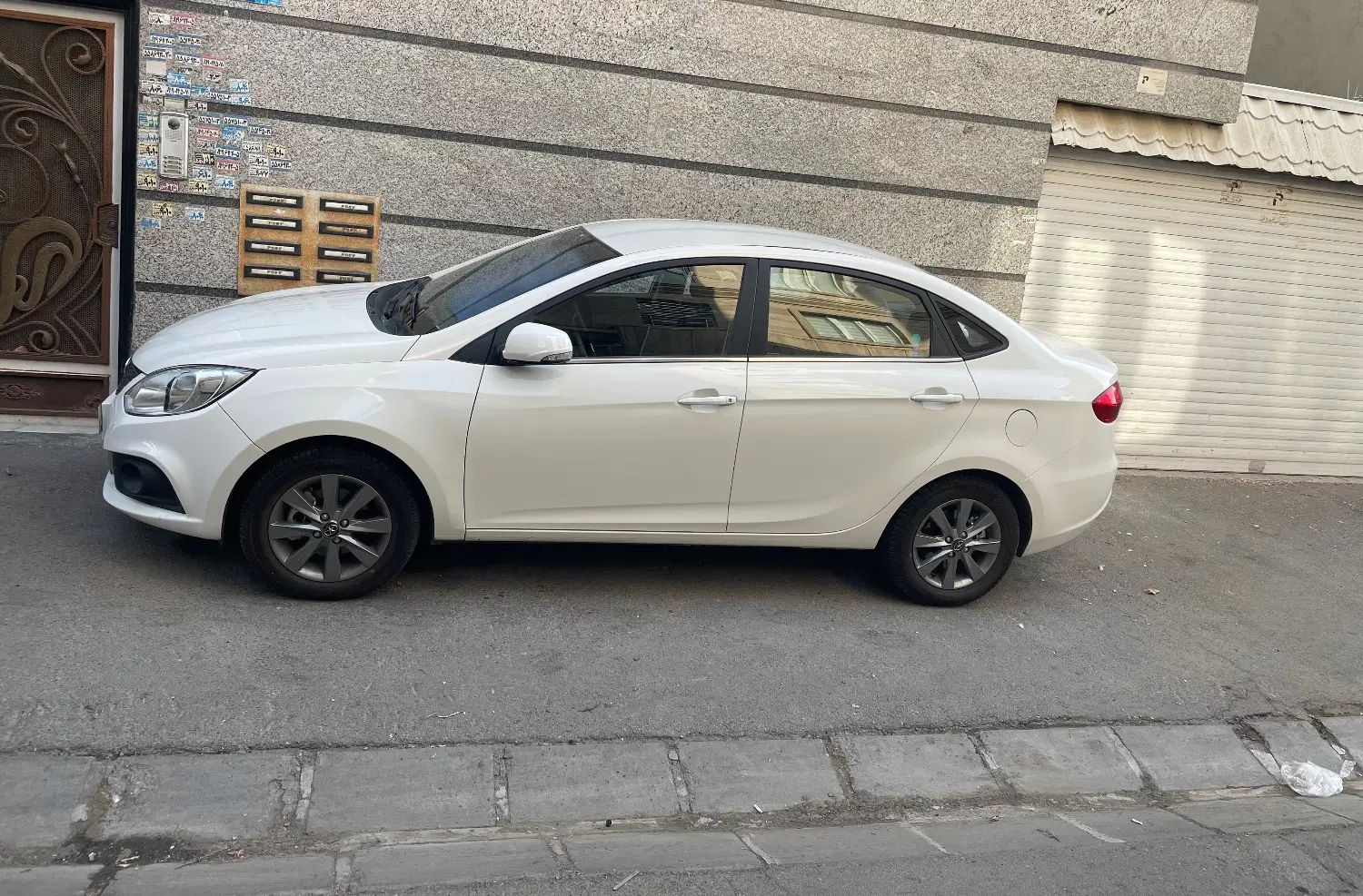 جک J4 اتوماتیک آپشنال - 1403