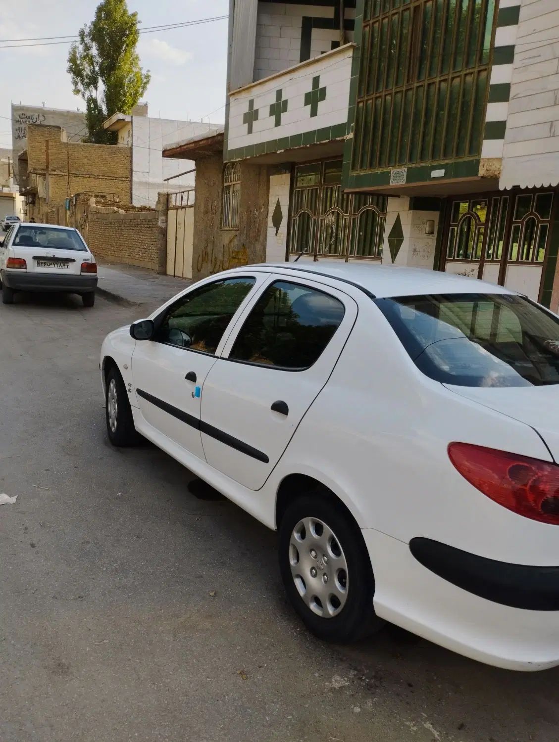 پژو ۲۰۶ صندوق دار v8 - 1395