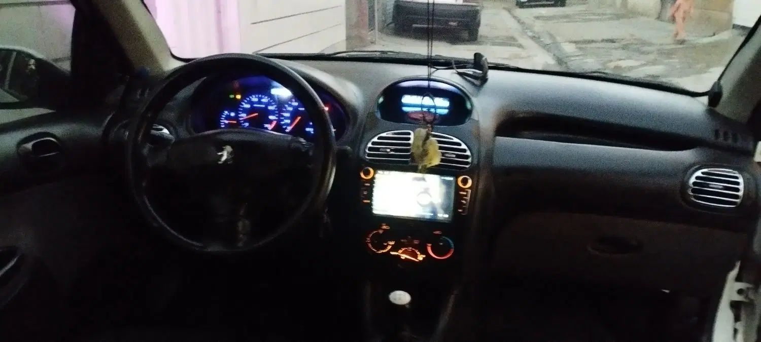 پژو ۲۰۶ صندوق دار v6 - 1389