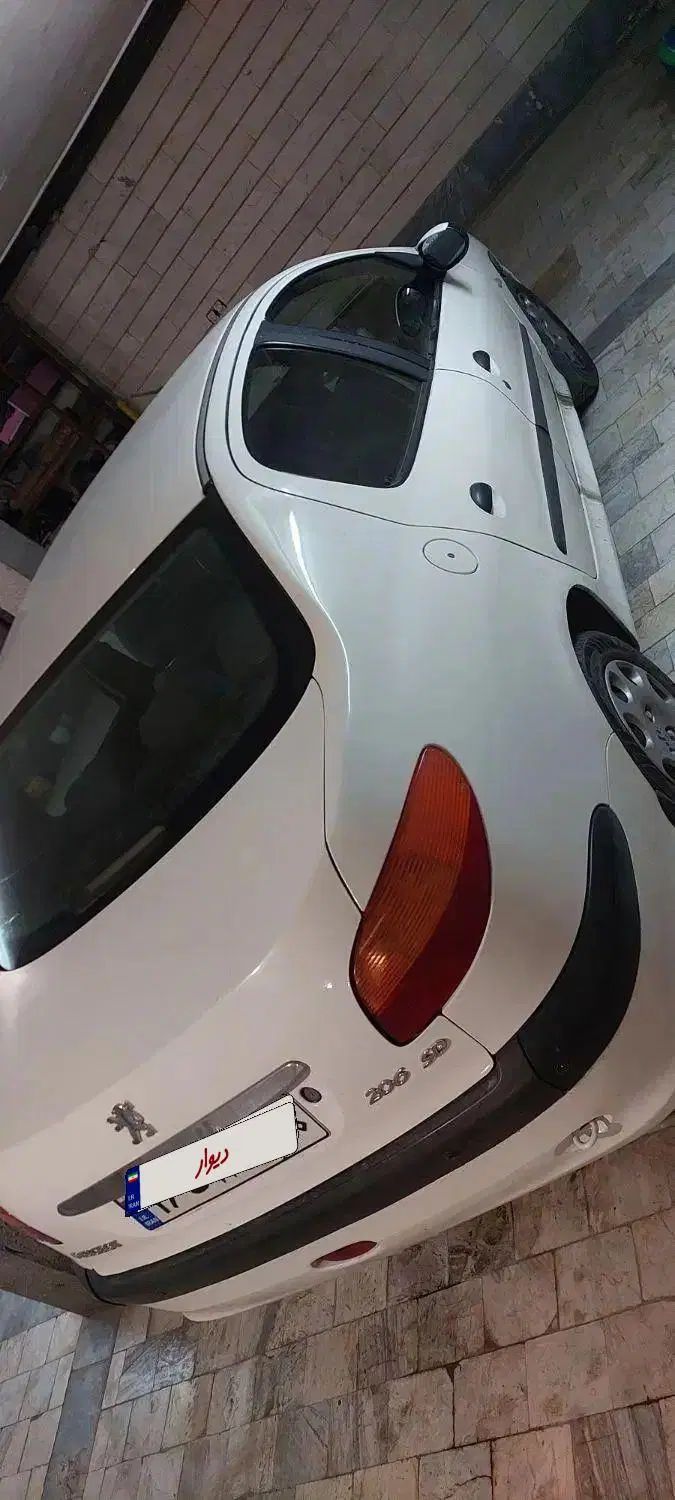 پژو ۲۰۶ صندوق دار v8 - 1389