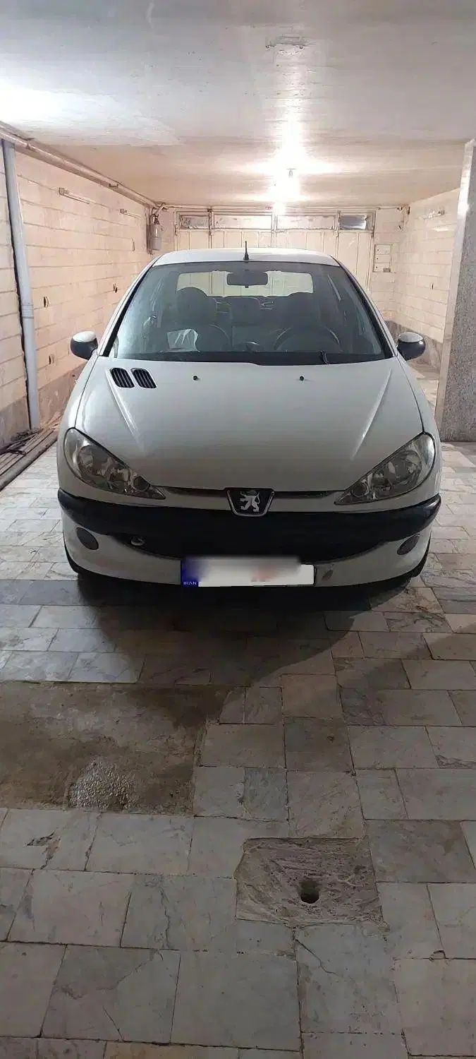 خودرو پژو، ۲۰۶ صندوق دار آگهی ann_20302303