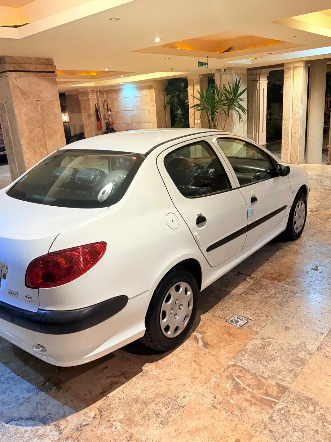 پژو ۲۰۶ صندوق دار v8 - 1399