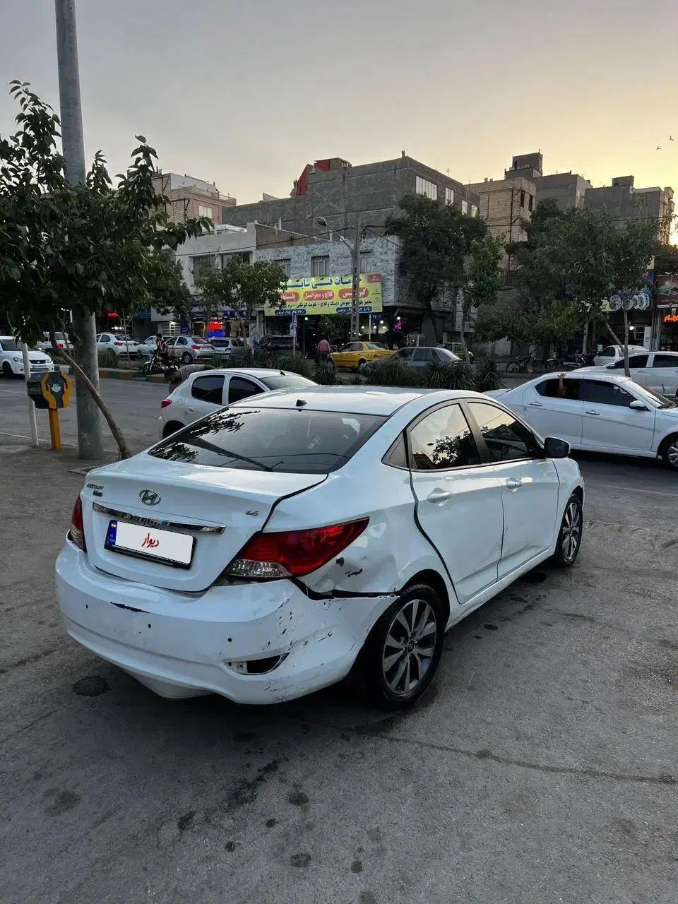 هیوندای اکسنت 1.6 لیتر بلو - 2015