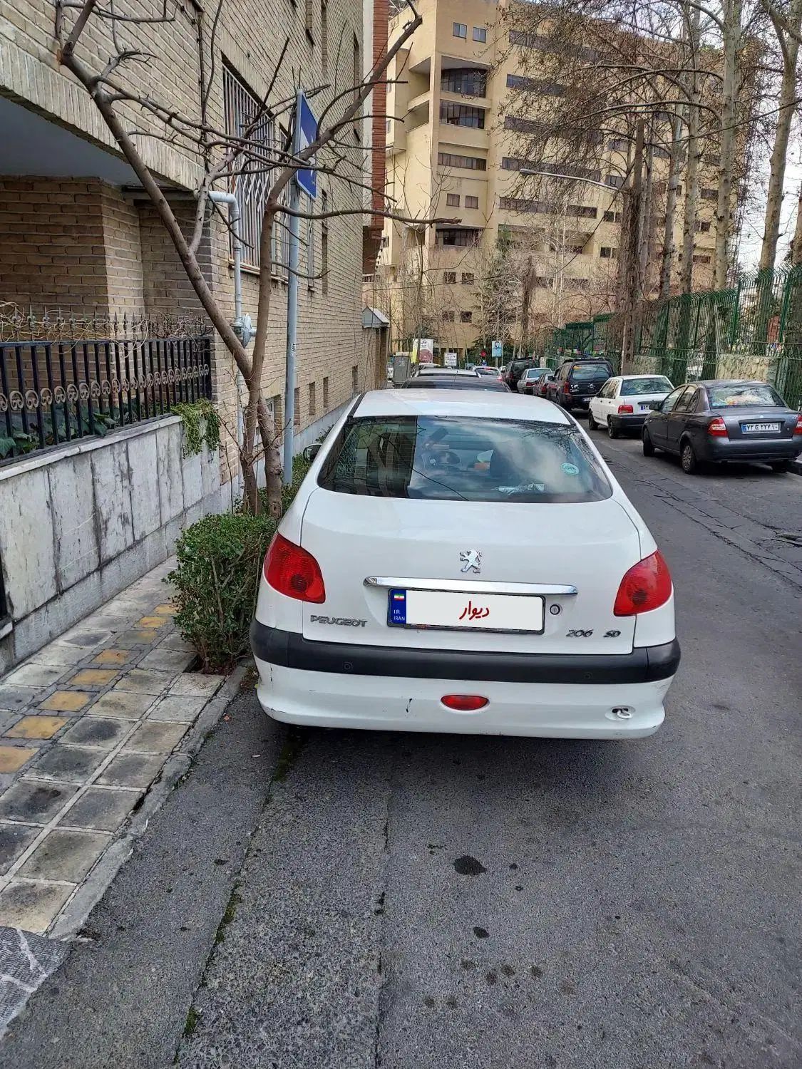 پژو ۲۰۶ صندوق دار v8 - 1394