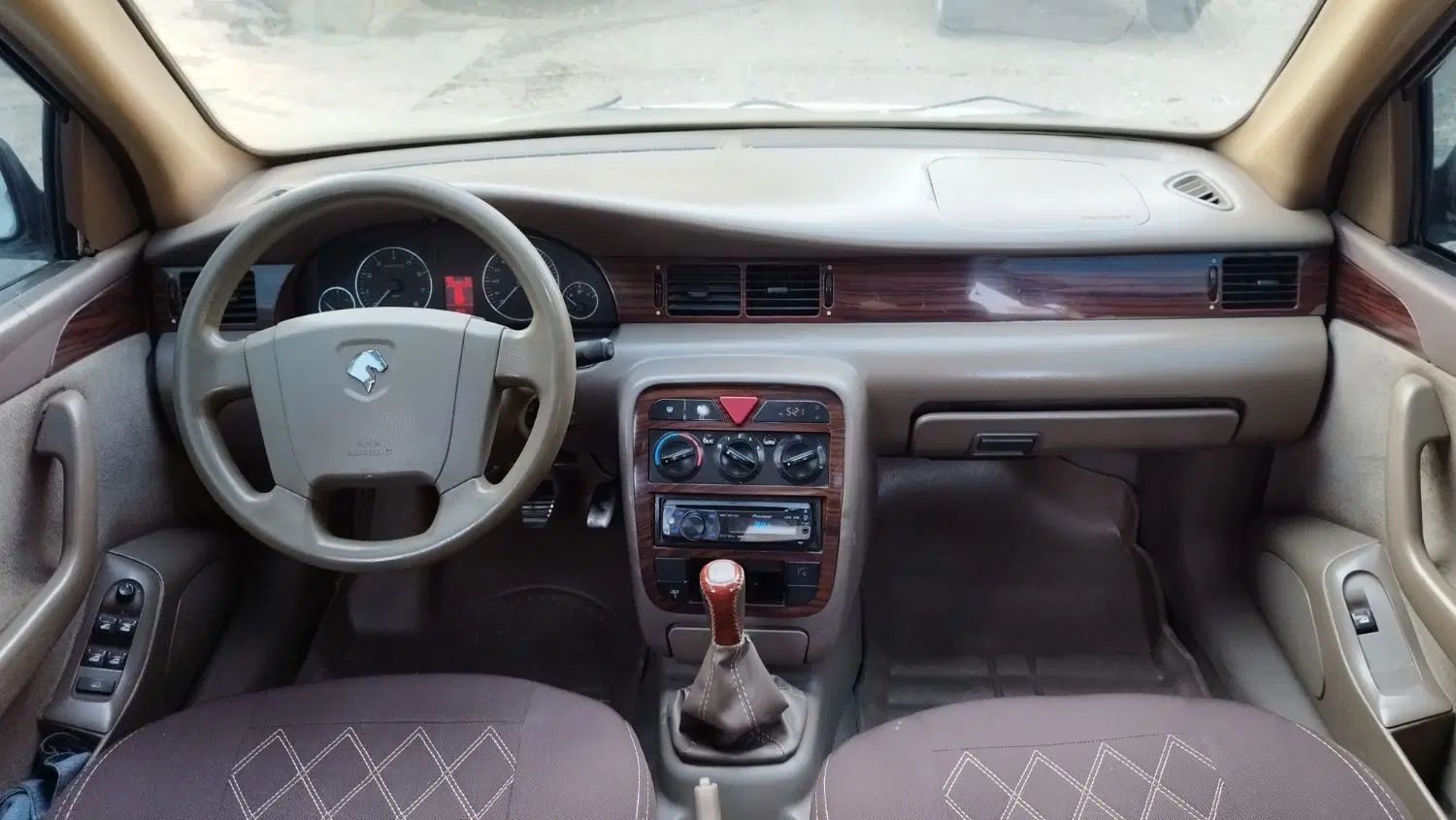 سمند LX XU7 - 1395