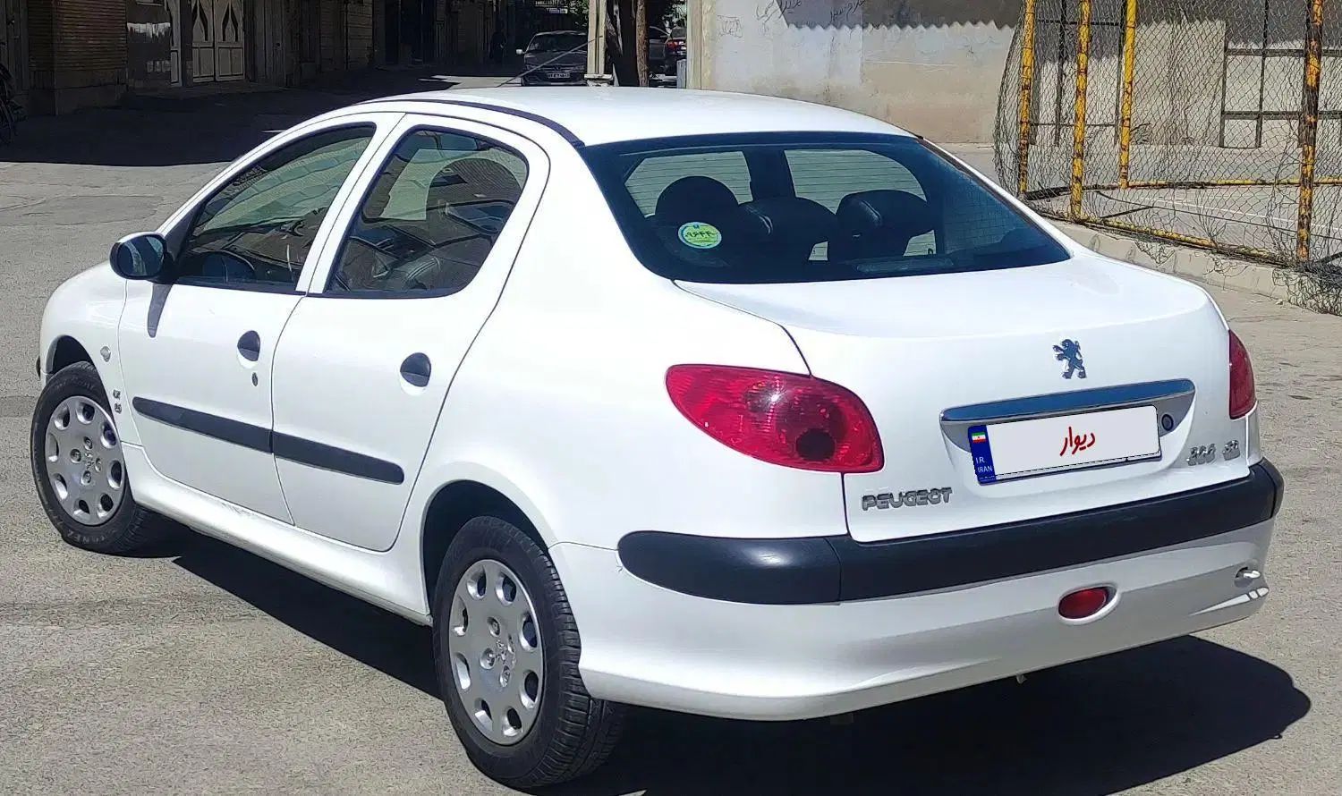 پژو ۲۰۶ صندوق دار v8 - 1399