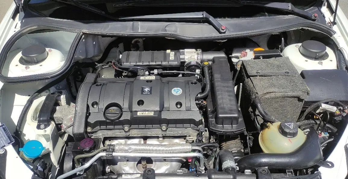 پژو ۲۰۶ صندوق دار v8 - 1399