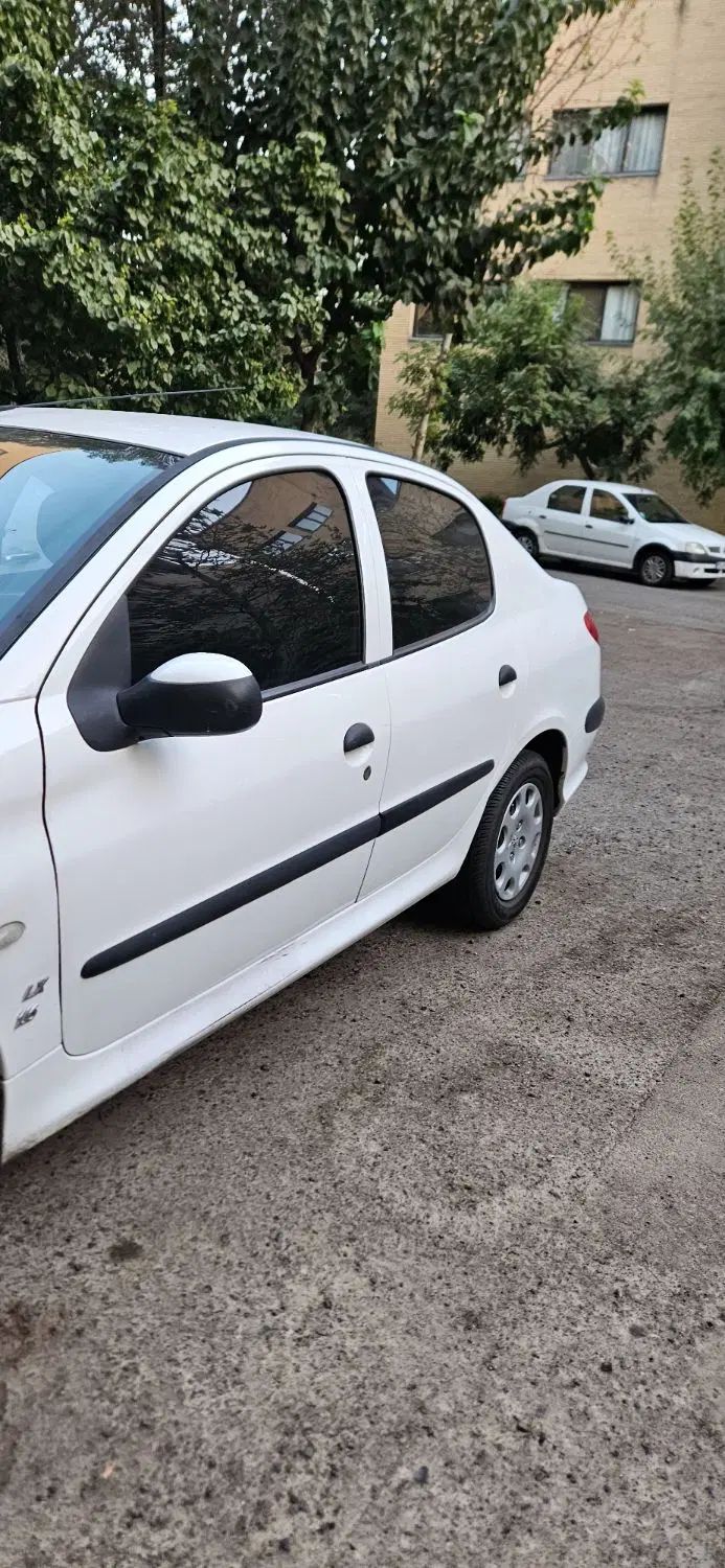 پژو ۲۰۶ صندوق دار v8 - 1399