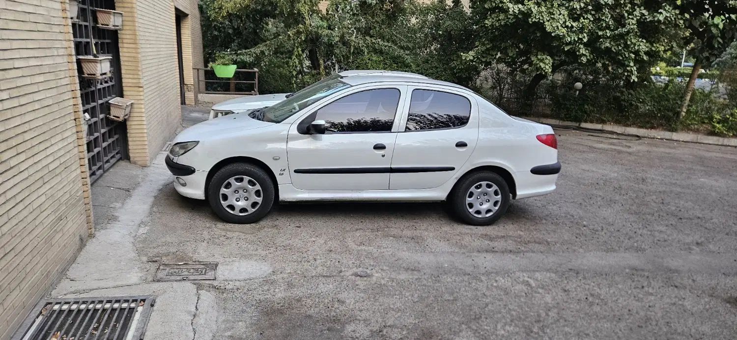 پژو ۲۰۶ صندوق دار v8 - 1399