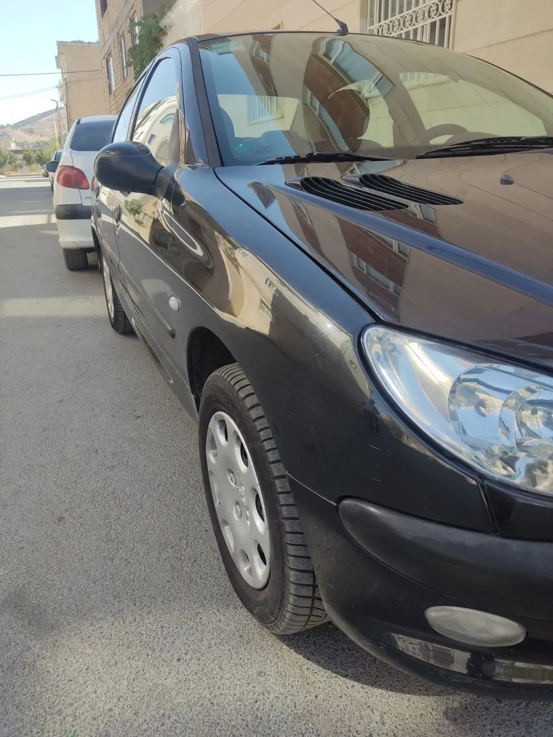 پژو ۲۰۶ صندوق دار v8 - 1392