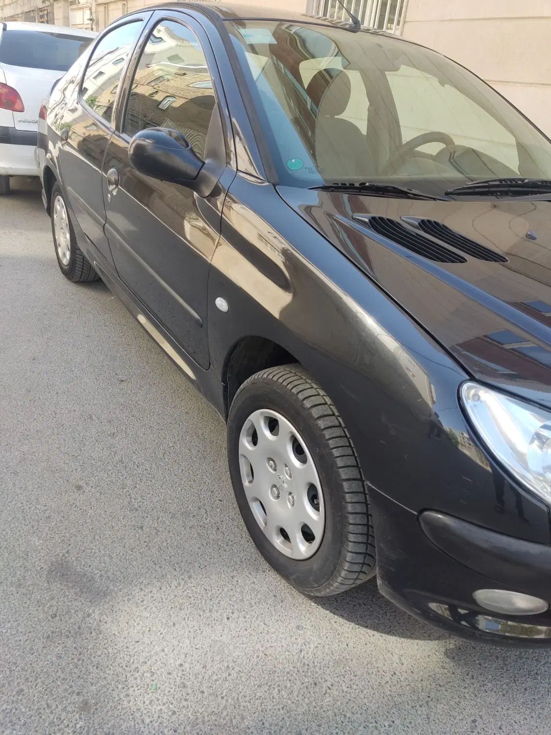 پژو ۲۰۶ صندوق دار v8 - 1392