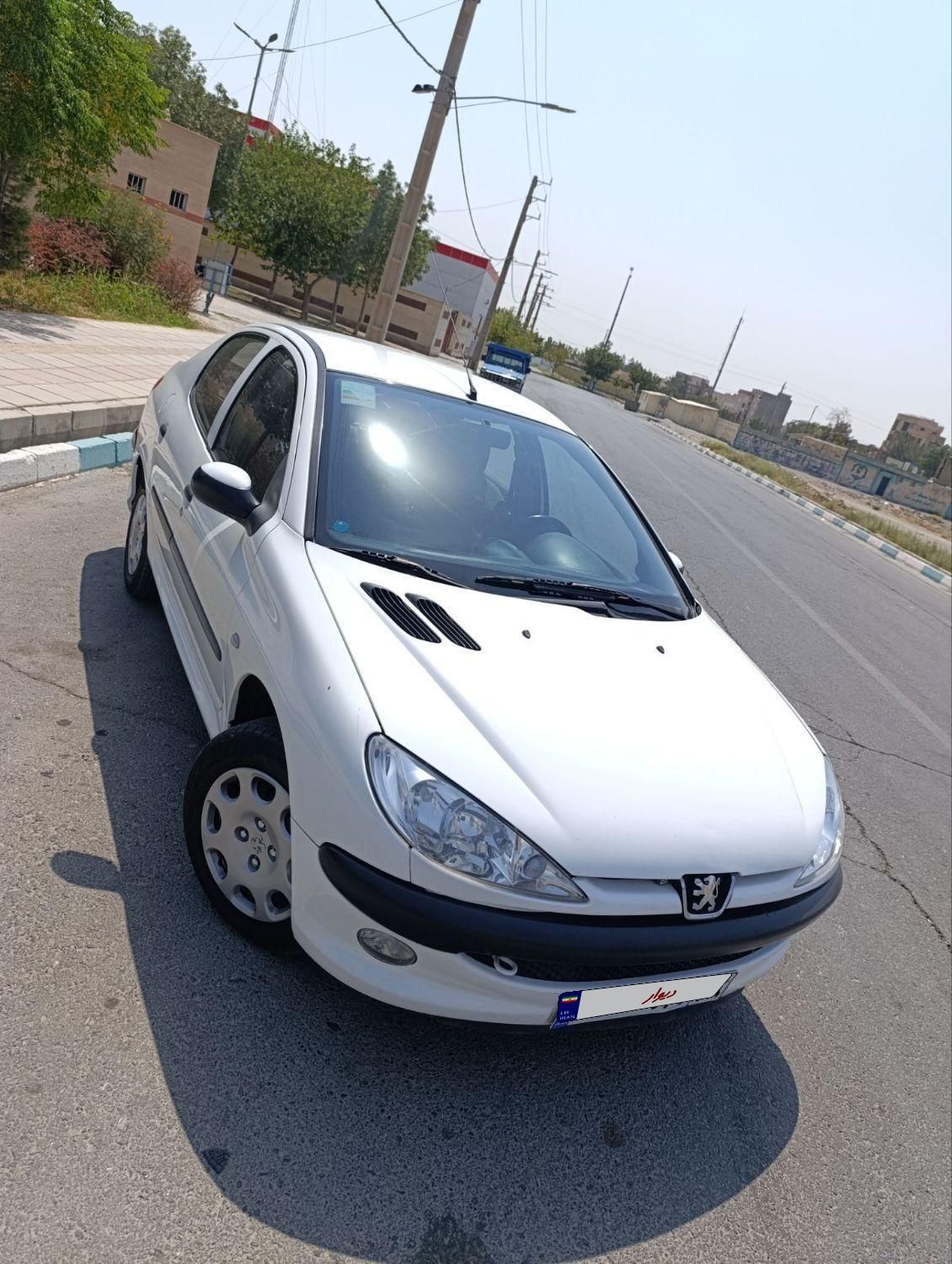پژو ۲۰۶ صندوق دار v8 - 1399
