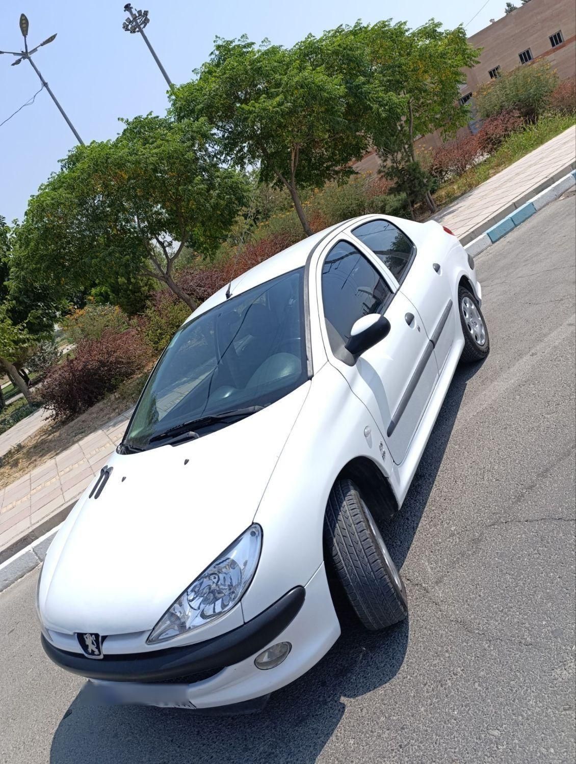 پژو ۲۰۶ صندوق دار v8 - 1399