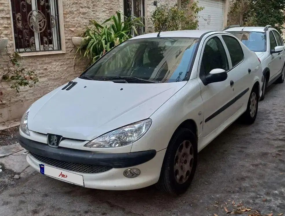 پژو ۲۰۶ صندوق دار v8 - 1391