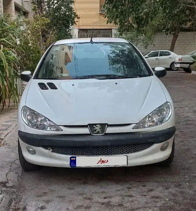 پژو ۲۰۶ صندوق دار v8 - 1391