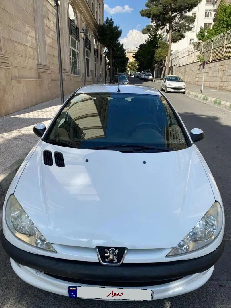 پژو ۲۰۶ صندوق دار v8 - 1395
