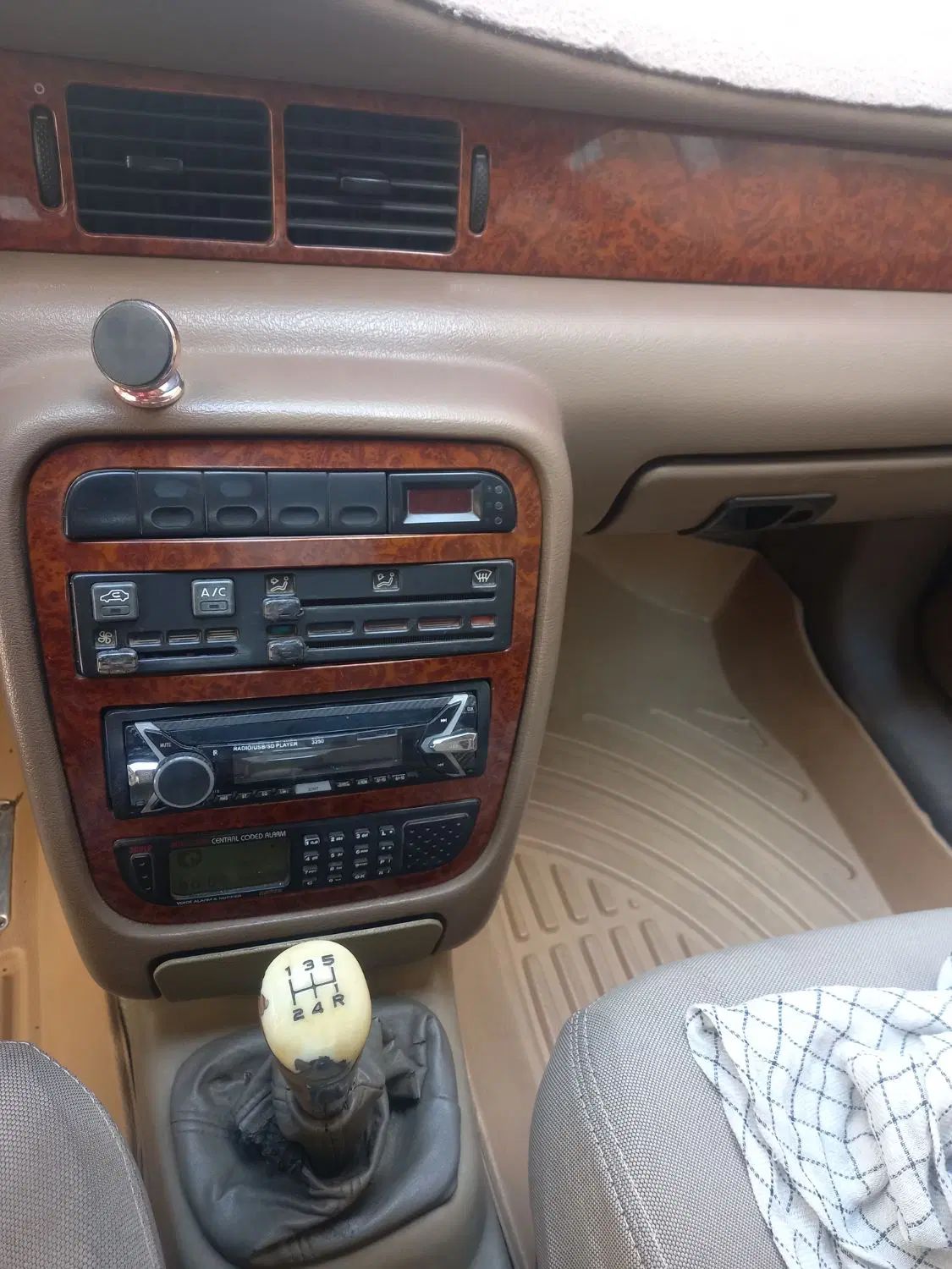 سمند LX XU7 - 1384