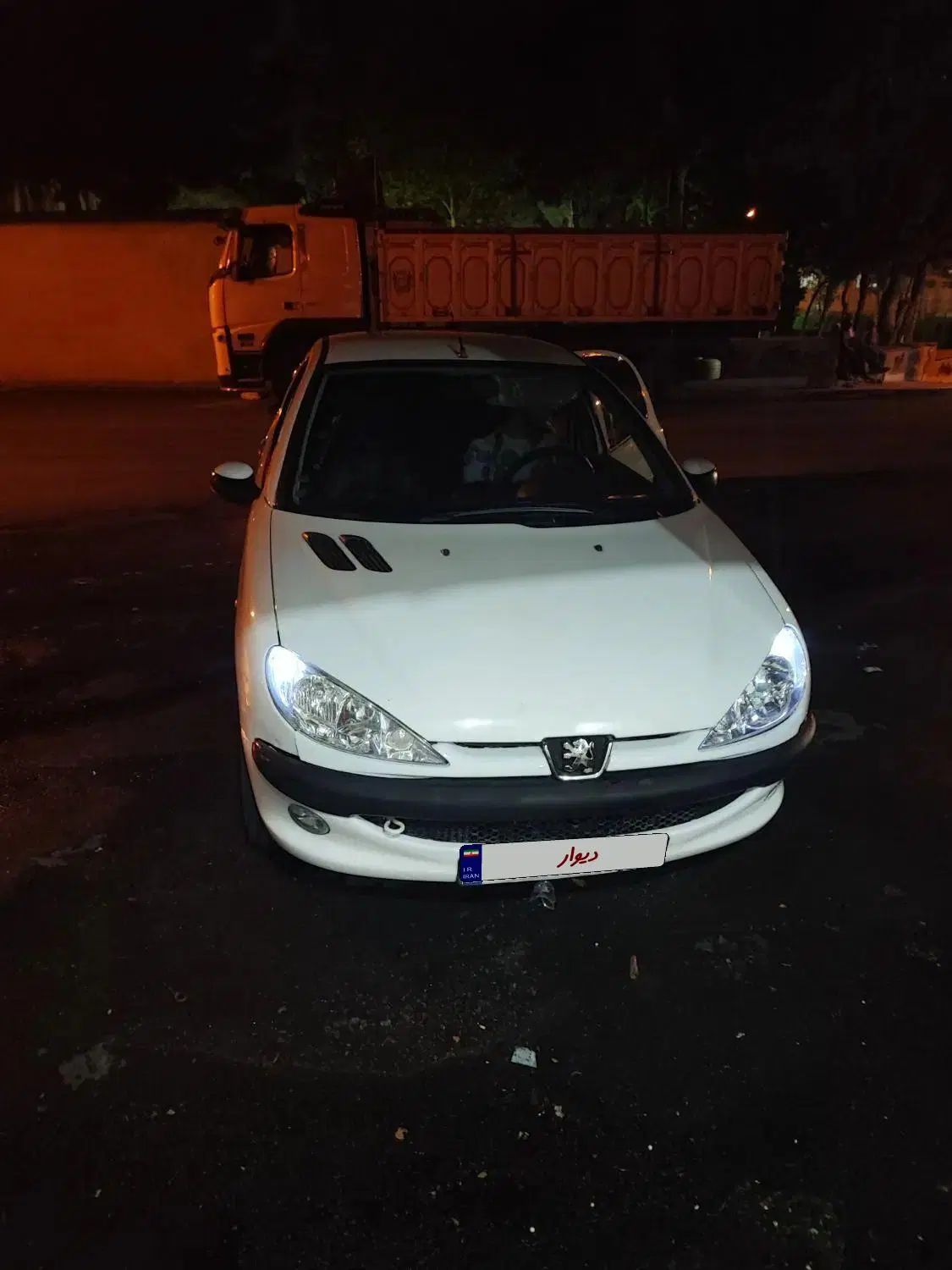 پژو ۲۰۶ صندوق دار v8 - 1395