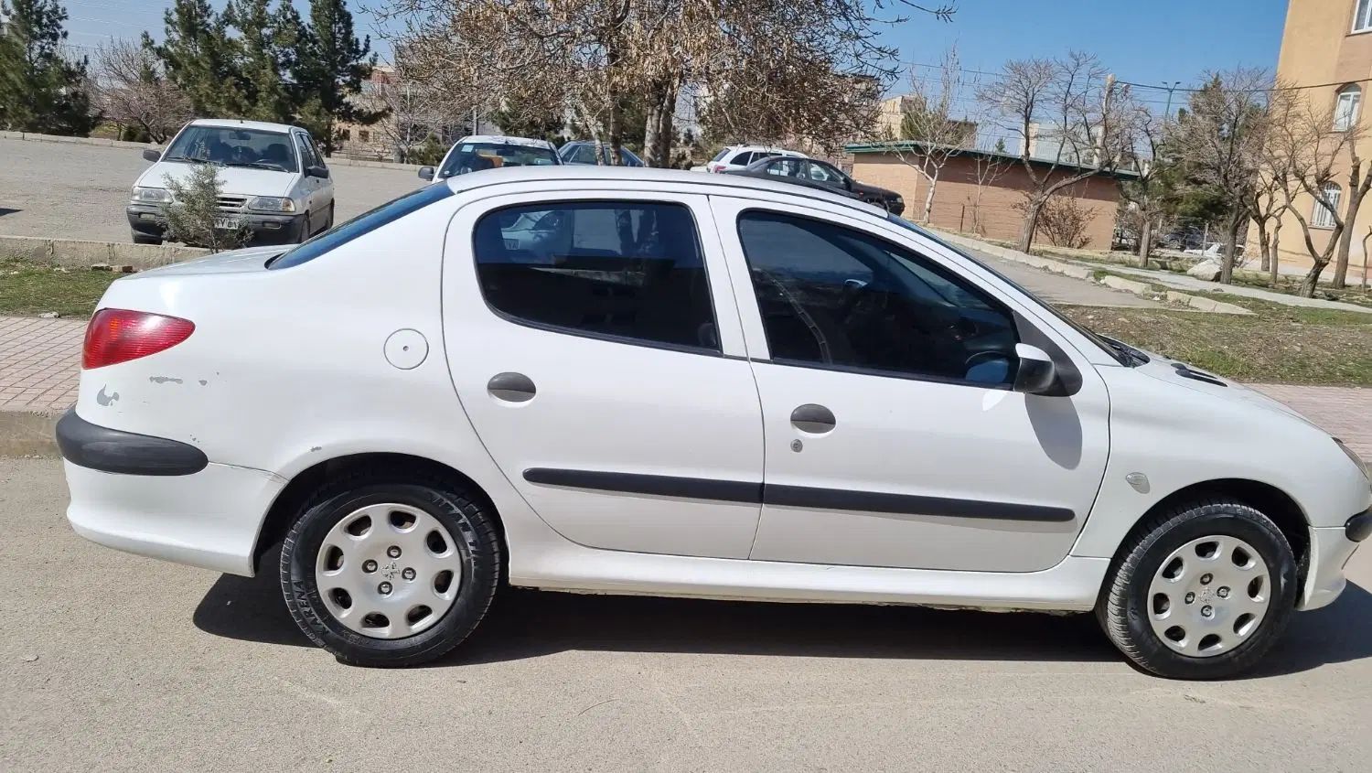 پژو ۲۰۶ صندوق دار v8 - 1397
